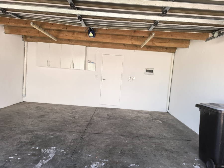 To Let 3 Bedroom Property for Rent in Parklands North Western Cape